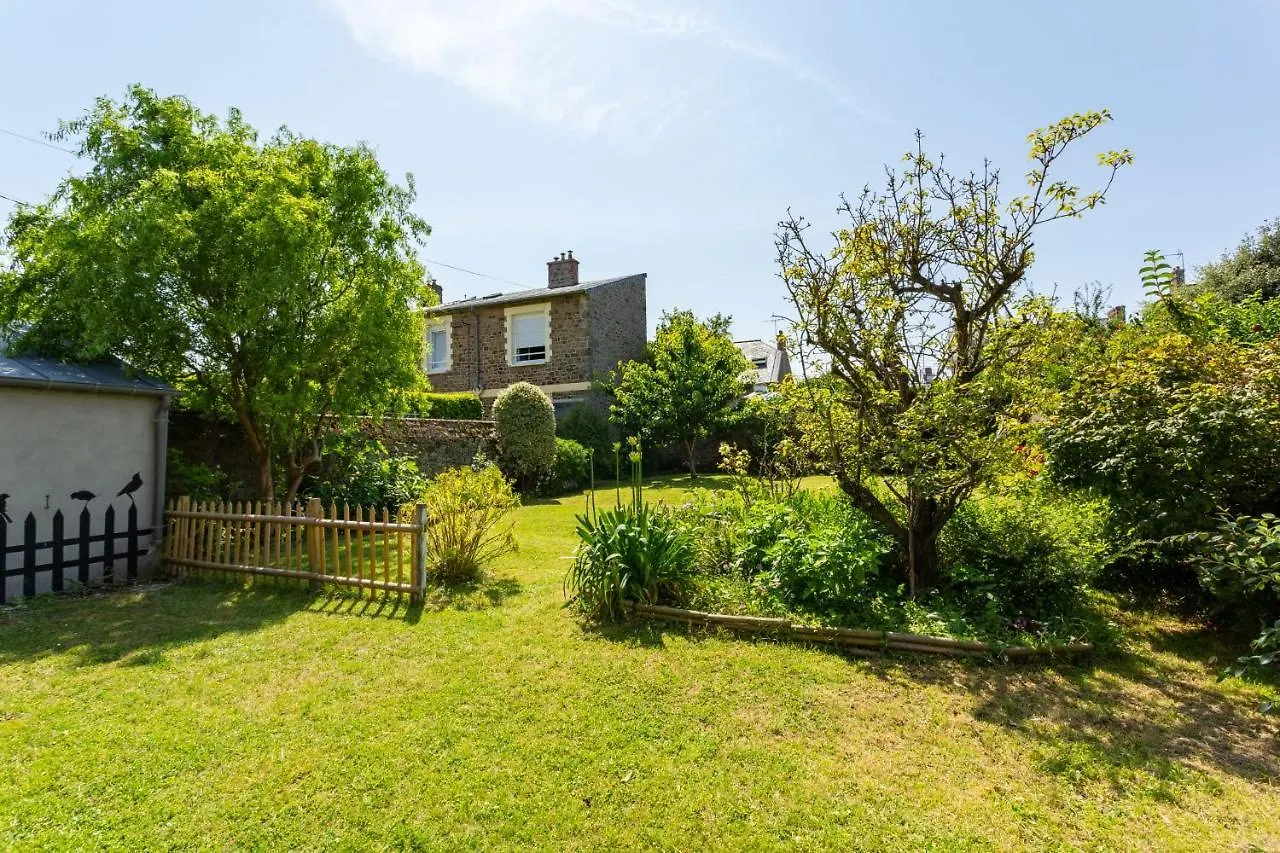 Holiday home Villa Cezembre - Belle Maison 6 Chambres Proche Plage Du Sillon Saint-Malo France