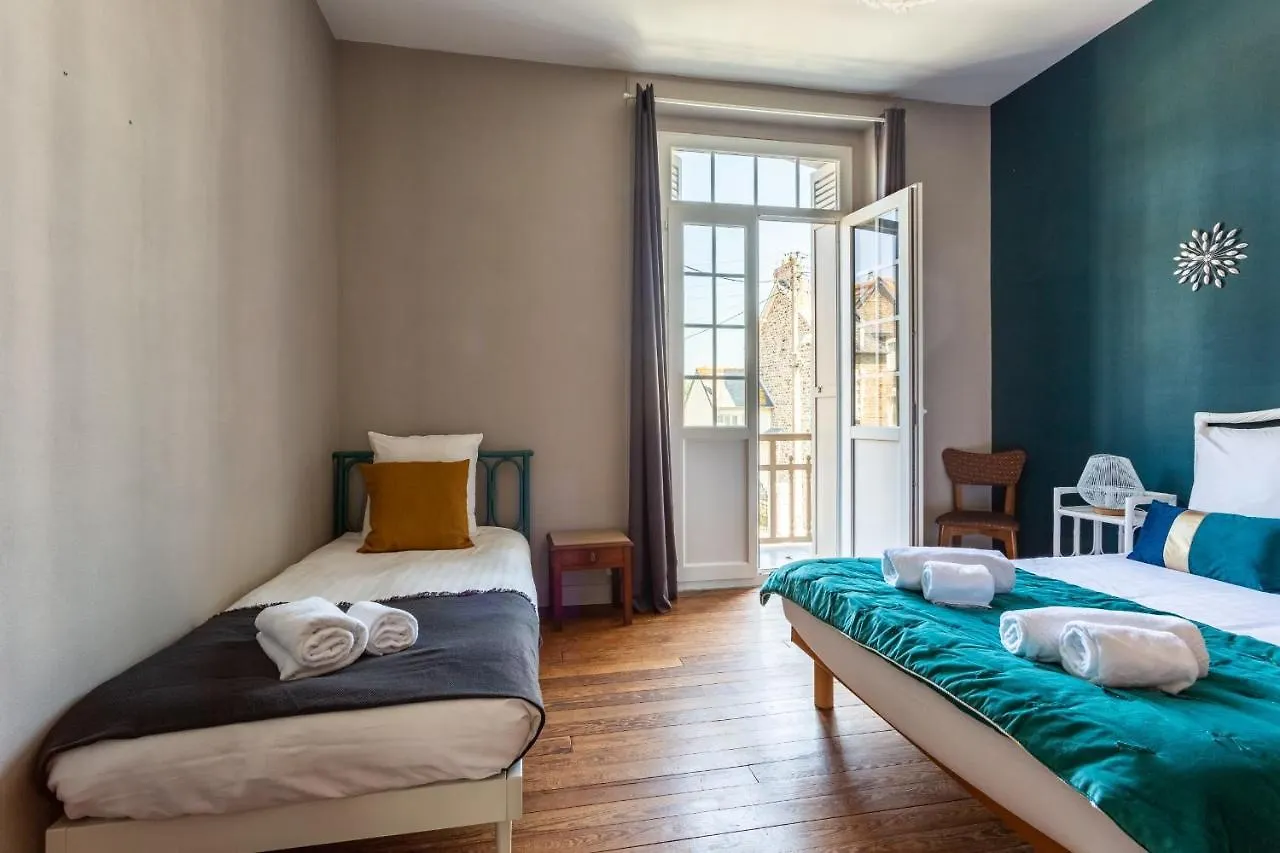 Holiday home Villa Cezembre - Belle Maison 6 Chambres Proche Plage Du Sillon Saint-Malo